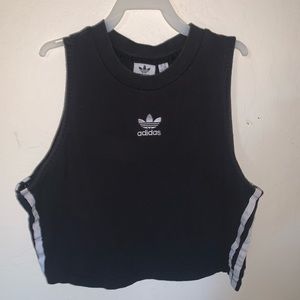 Adidas croptop